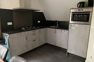 Casa ristrutturata con doppi servizi, Breda a...