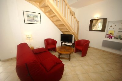 Comfy holiday home in Crux-La-Ville with fenc...