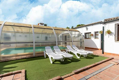 Studio in Spanien mit Pool und Garten