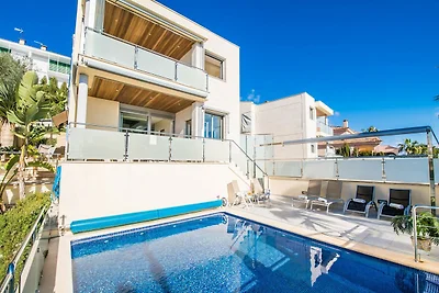 Atemberaubende Villa mit privater Terrasse