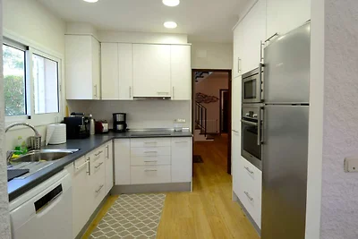 Villa in Estartit near golf course