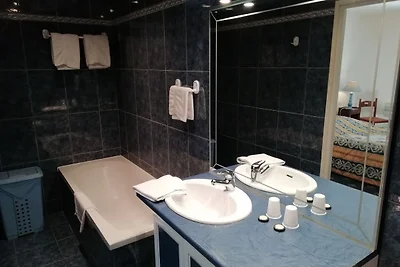 Komfortable Wohnung mit Pool