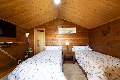 Geräumige Familienvilla mit beheiztem Pool