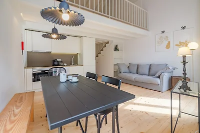 Luminoso e spazioso appartamento a Porto