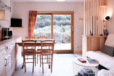 Apartment in Areches mit Sommerpool