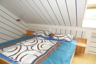 Noce nella casa vacanze vicino all'aereo