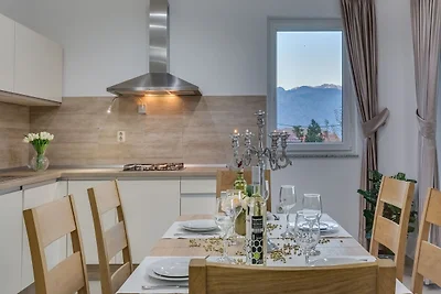 Spaziosa casa vacanze con piscina a Rasanze