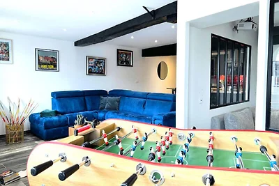 L'Olympe Tischfußball Kino Parkplatz