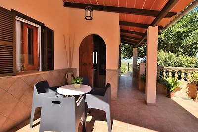 Huis in Muro met jacuzzi en uitzicht