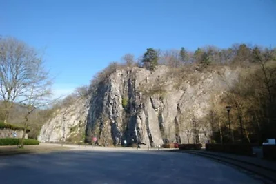 Nella regione (estate) (>5 km) Nella regione (estate) (>5 km)