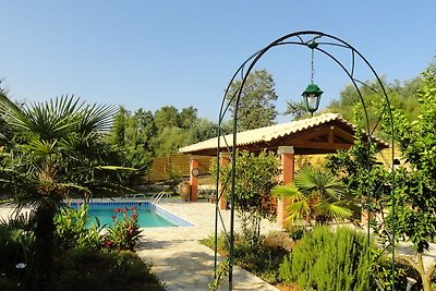 Einladende Villa mit eigenem Pool auf Korfu
