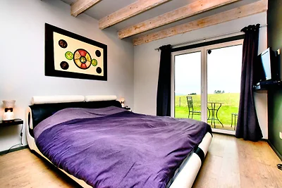 Villa mit beheiztem Außenpool und Sauna
