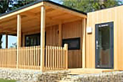Comfortabel chalet met airconditioning in...