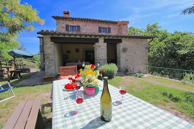 Agriturismo ad Apecchio con piscina