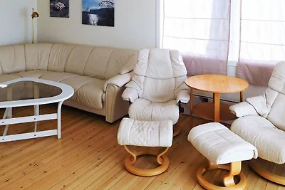 8 Personen Ferienhaus in Sørbøvåg