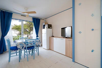 Modern appartement in de buurt van Mole