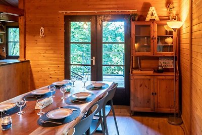 Chalet nel bosco con Jacuzzi e Sauna