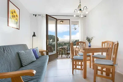 Apartment mit Gemeinschaftspool für 4...