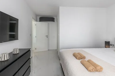 Apartments Bregha - Three Bedroom Apartment w...