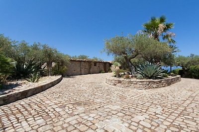 Villa in Palermo mit Schwimmbecken