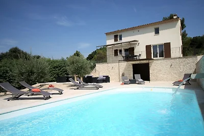 Herrliche Villa mit privatem Pool