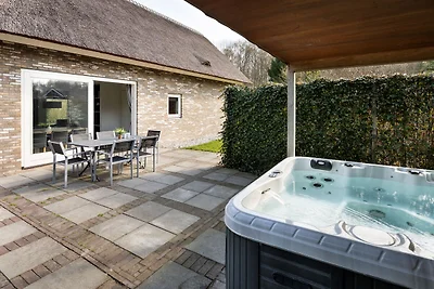 Villa di lusso, idromassaggio e jacuzzi, a 8 ...