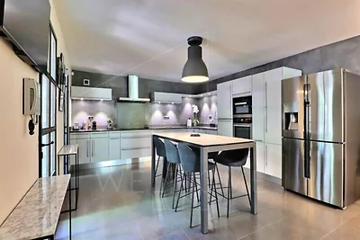 Haus in Ventabren mit Pool und Garten