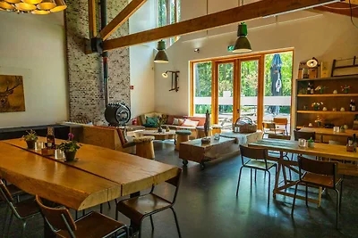 Modernes Chalet mit Geschirrspüler in der...