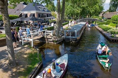 Chalet met privé-aanlegsteiger
