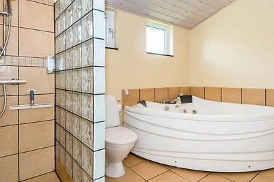 6 persone case ad Hovborg-By Traum