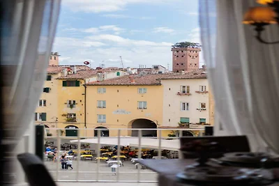 Appartement in Lucca met Piazza Uitzicht