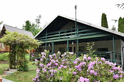 Ferienhaus mit Whirlpool in Zakowo