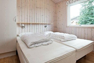 Luxuriöses Ferienhaus in Dannemare mit Sauna