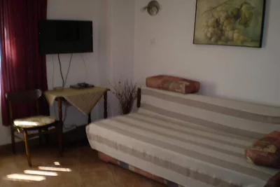 Apartments Tina - Studio Apartment with...