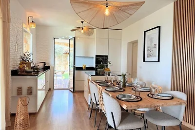 Villa in Cabris met Uitzicht & Jacuzzi