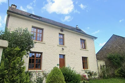 Casa vacanze a Gimnיe con giardino