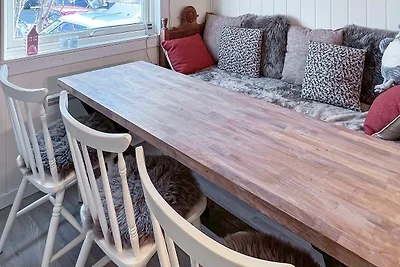 4 Personen Ferienhaus in Stonglandseidet-By...