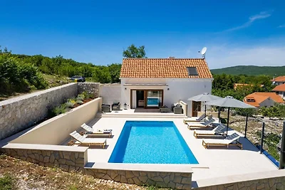 Familienvilla in Kreševo mit beheiztem Pool