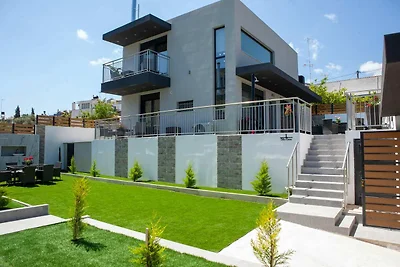 Moderne Ferienvilla für 6 Personen mit Pool