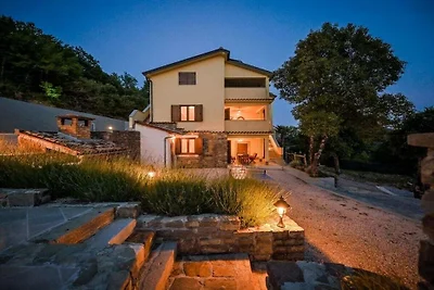 Villa in Krbune mit Schwimmbecken