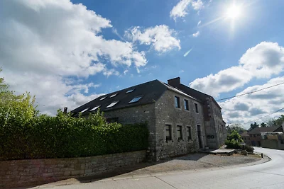 Bauernhaus in Fontenelle mit Garten