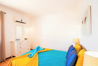 Villa mit 3 Zimmern und Garten