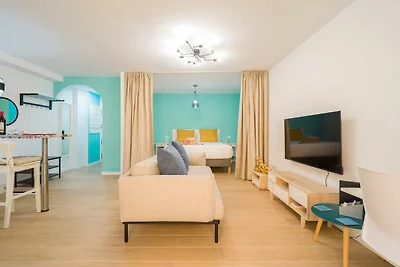 Appartement aan Las Canteras met zwembad
