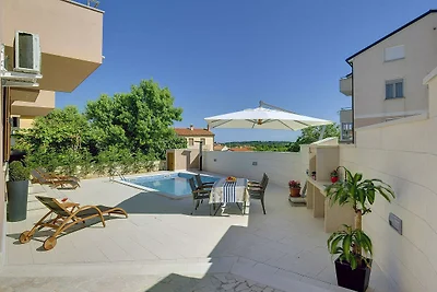 Ferienhaus in Ližnjan nahe am Strand