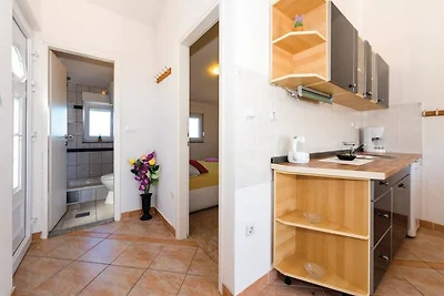 Ein-Zimmer-Wohnung in Rogoznica