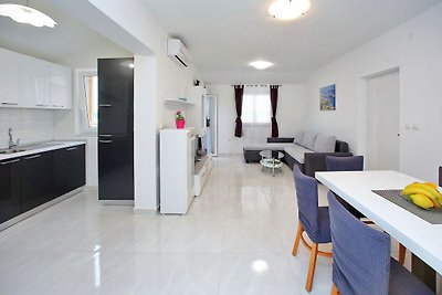 Gemütliches Ferienhaus mit eigener Terrasse i...