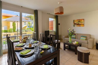 Schöne Wohnung mit Terrasse und Meerblick