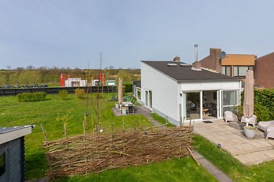 Geräumiges Ferienhaus mit Garten