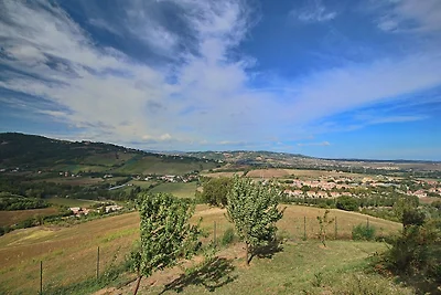 Cottage a Montelabbate con piscina