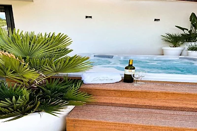 Rifugio al mare per gli amici a Omiš